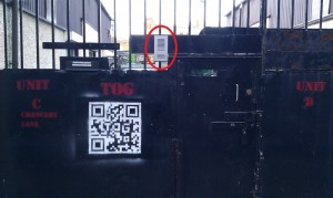 tog_gate_intercom Photo of front gate with intercom highlighted