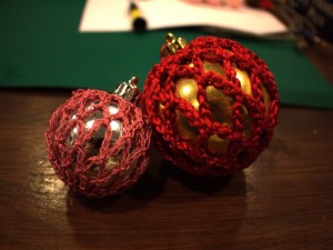 Beautiful baubles to hang on your Christmas tree (or to give to someone to hang on their tree)
